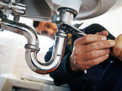How Can an Emergency Plumber Near Me Help Me?